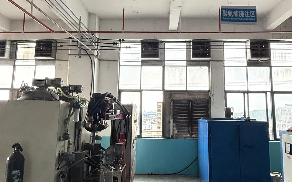 聚氨酯加工设备
